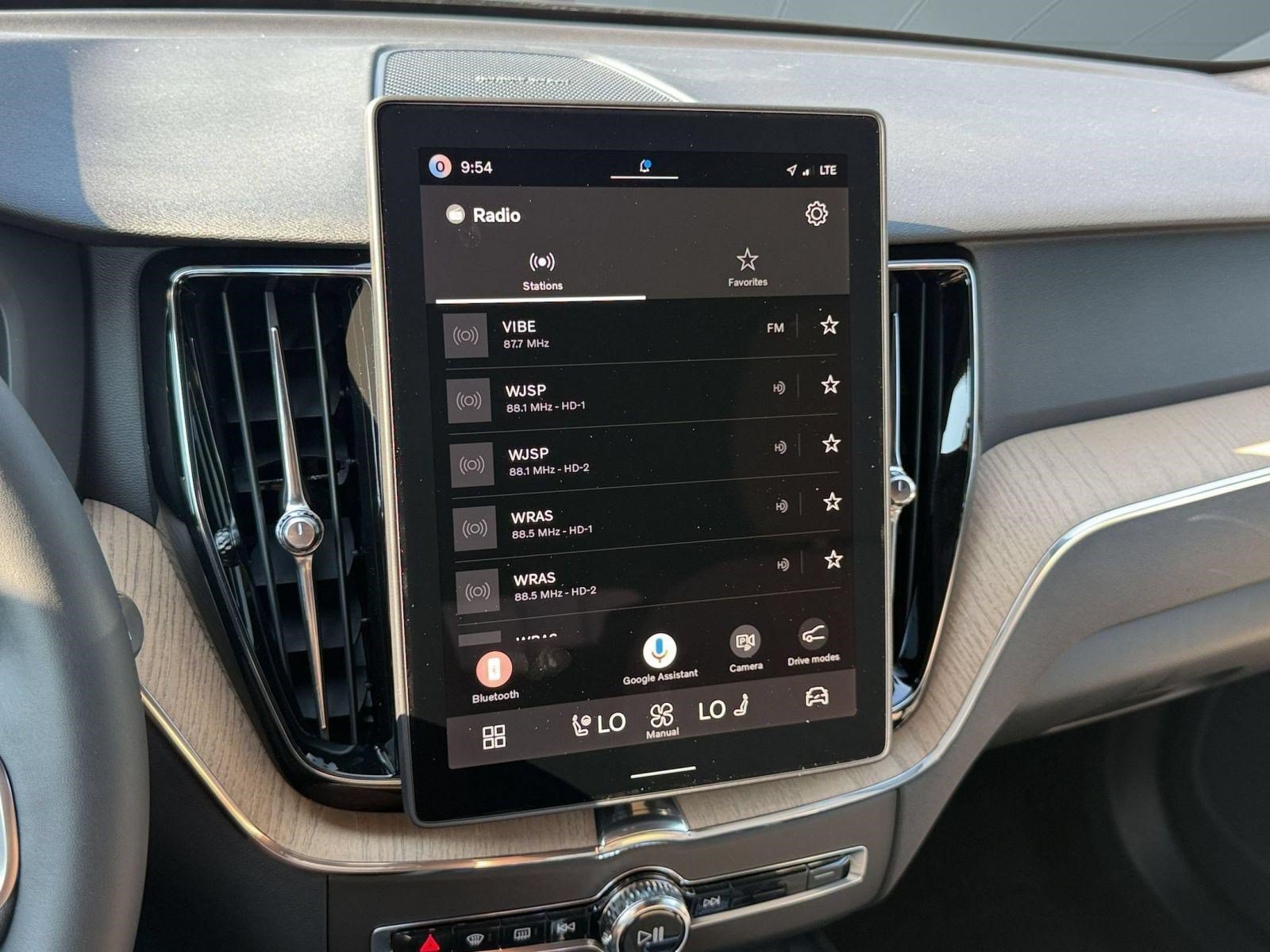New 2027 Volvo XC60 B5 Plus AWD/4WD image 21