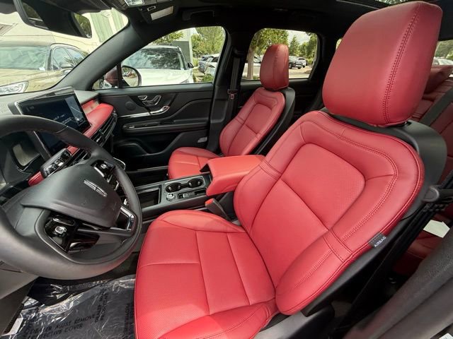 New 2025 Lincoln Corsair Reserve image 12