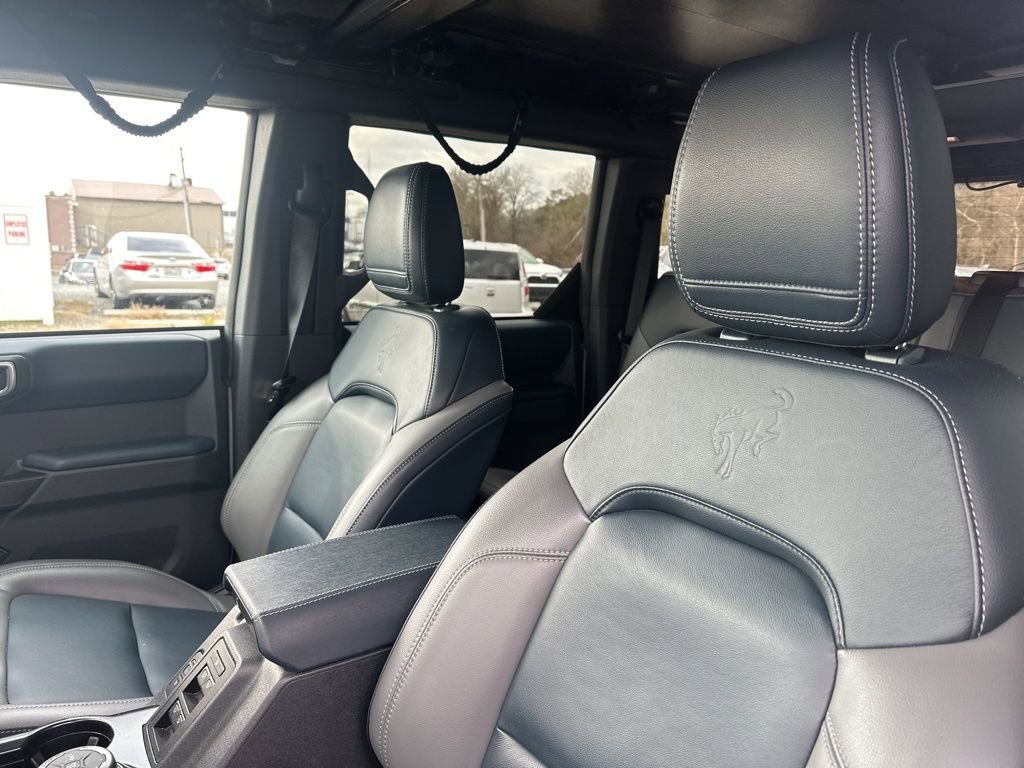 Used 2024 Ford Bronco Outer Banks image 9