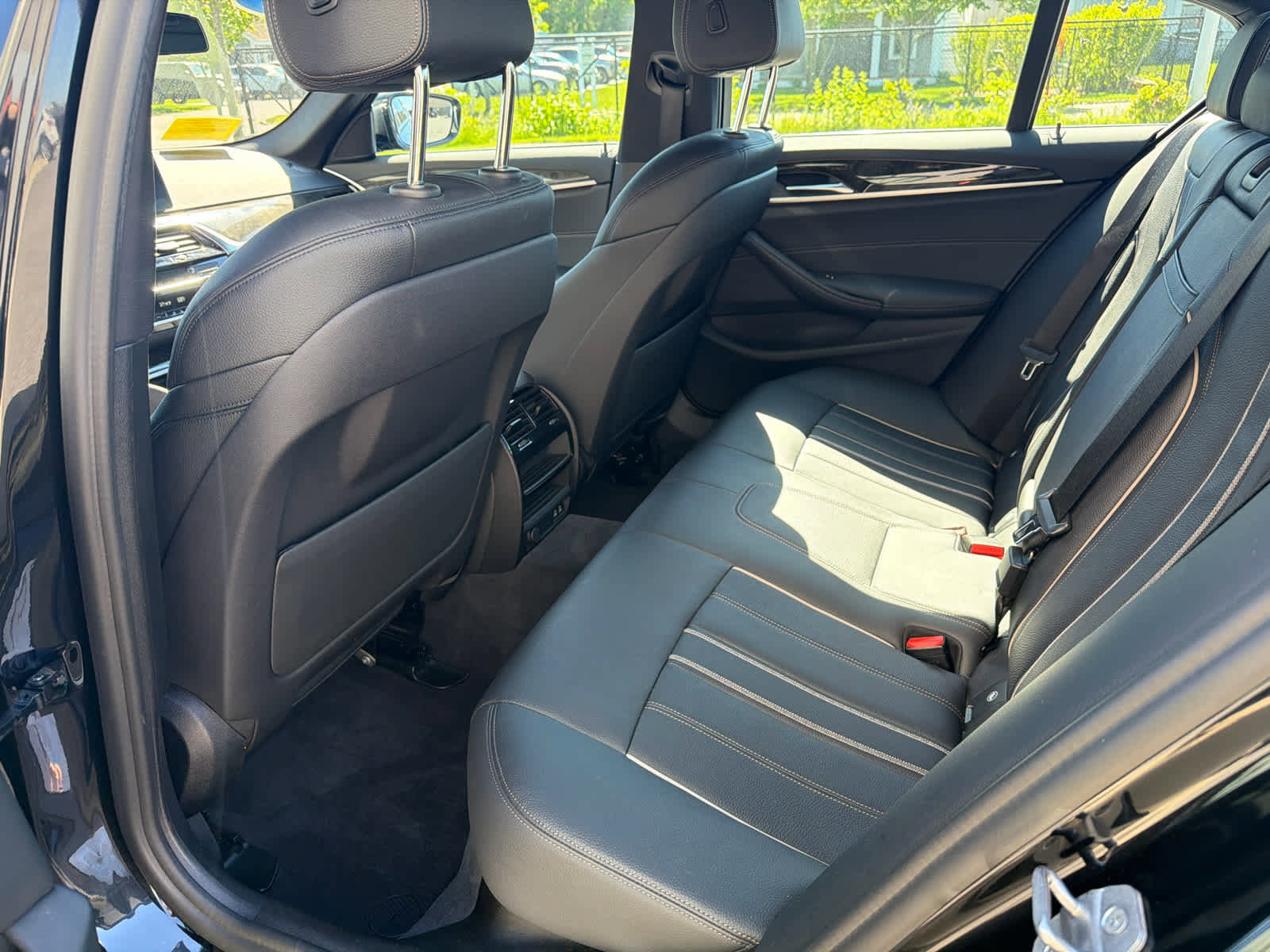 Used 2021 BMW 540i xDrive w/ Convenience Package AWD/4WD image 9