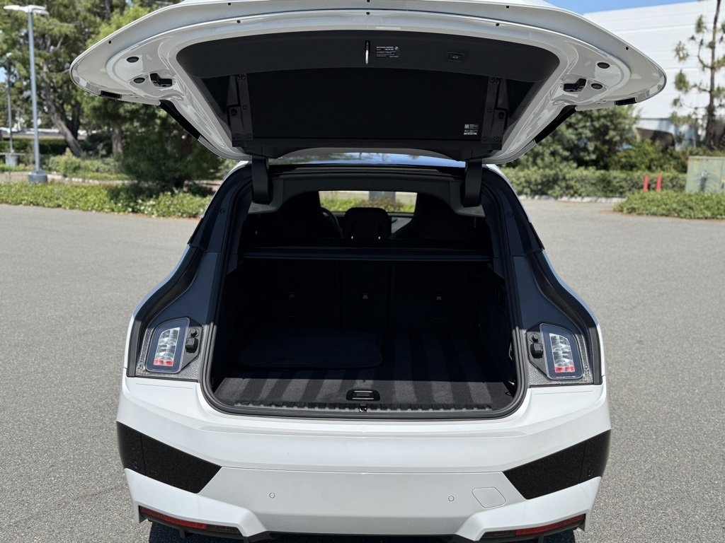 Used 2025 BMW iX xDrive50 w/ Sport Package image 15