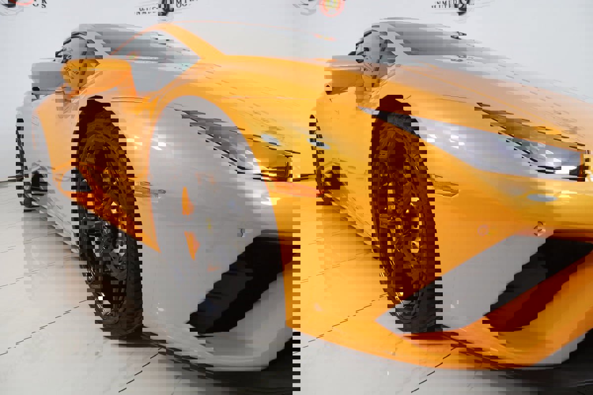 Used 2022 Lamborghini Huracan EVO image 60