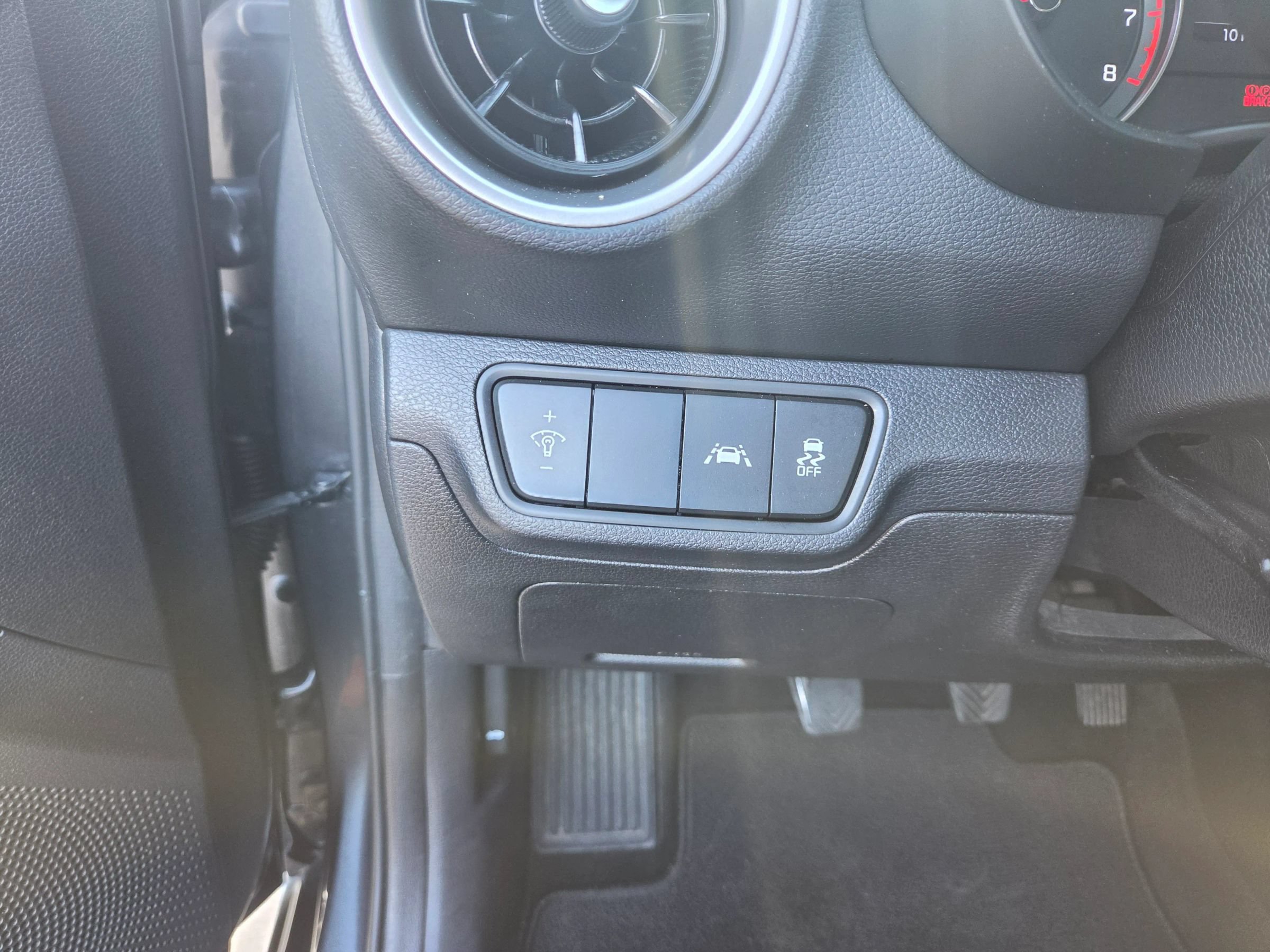 Used 2021 Kia Forte Sedan FWD image 26