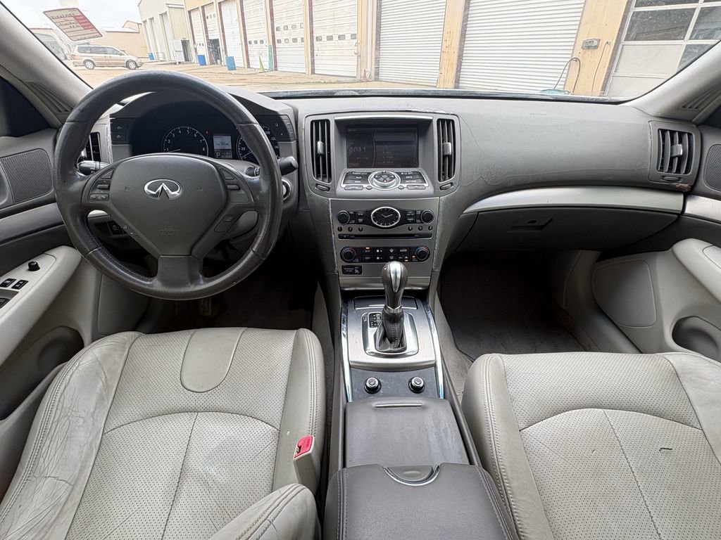 Used 2011 INFINITI G37 Journey RWD image 23
