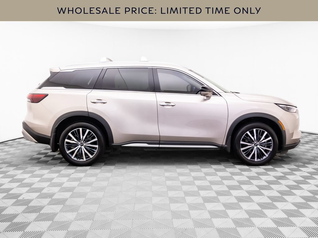 Used 2023 INFINITI QX60 Sensory w/ Vision Package AWD/4WD image 6