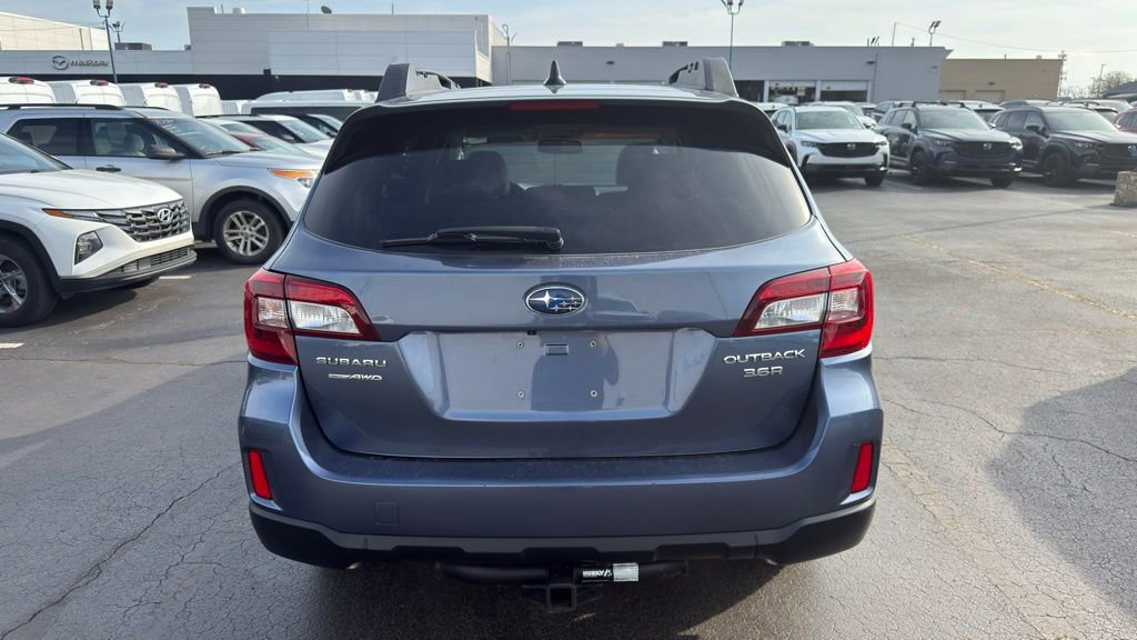 Used 2016 Subaru Outback 3.6R Limited image 4