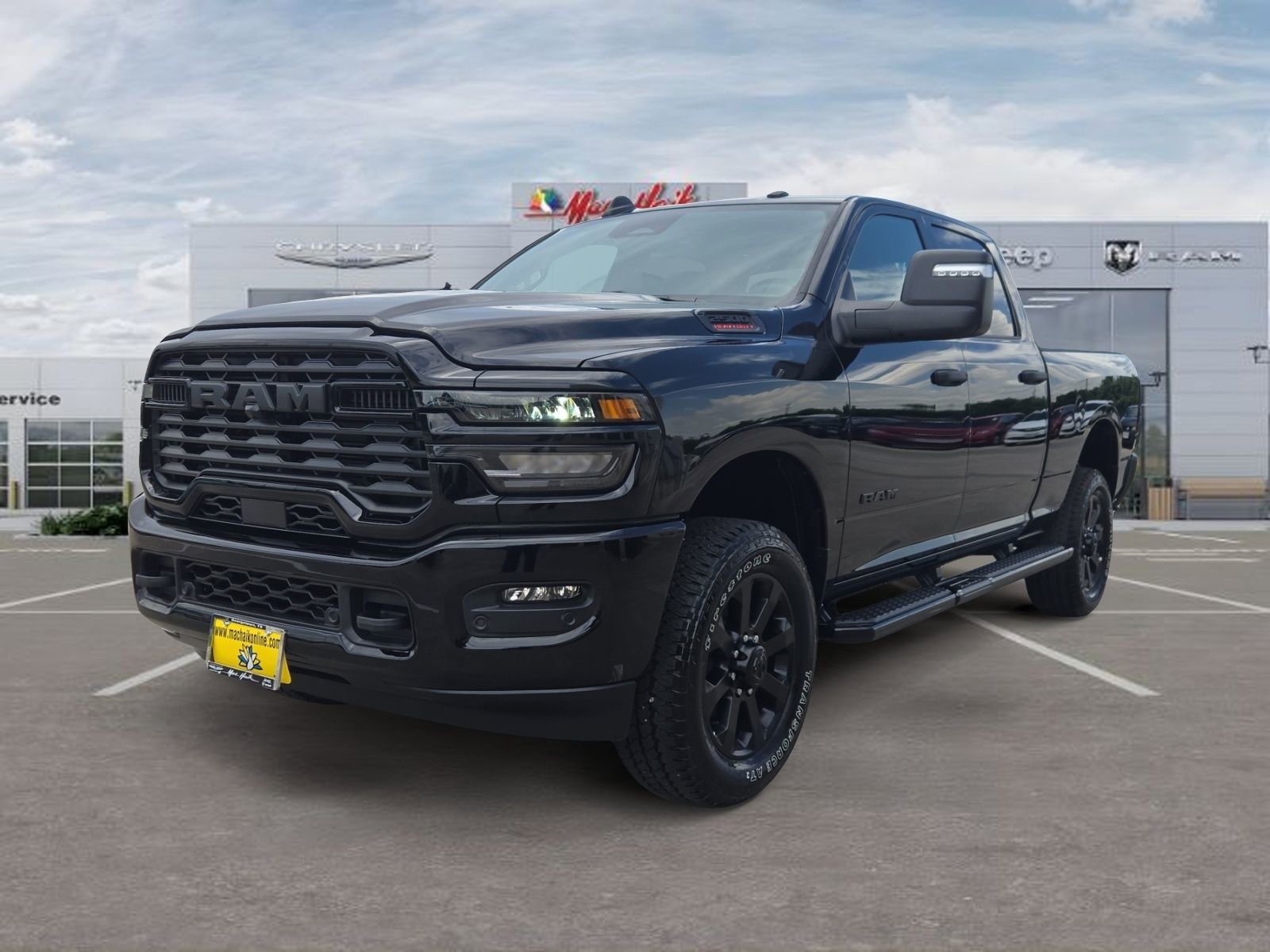 Used 2025 RAM 2500 Big Horn AWD/4WD image 1