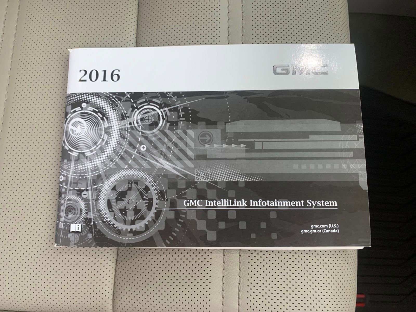 Used 2016 GMC Yukon XL Denali w/ Open Road Package image 33