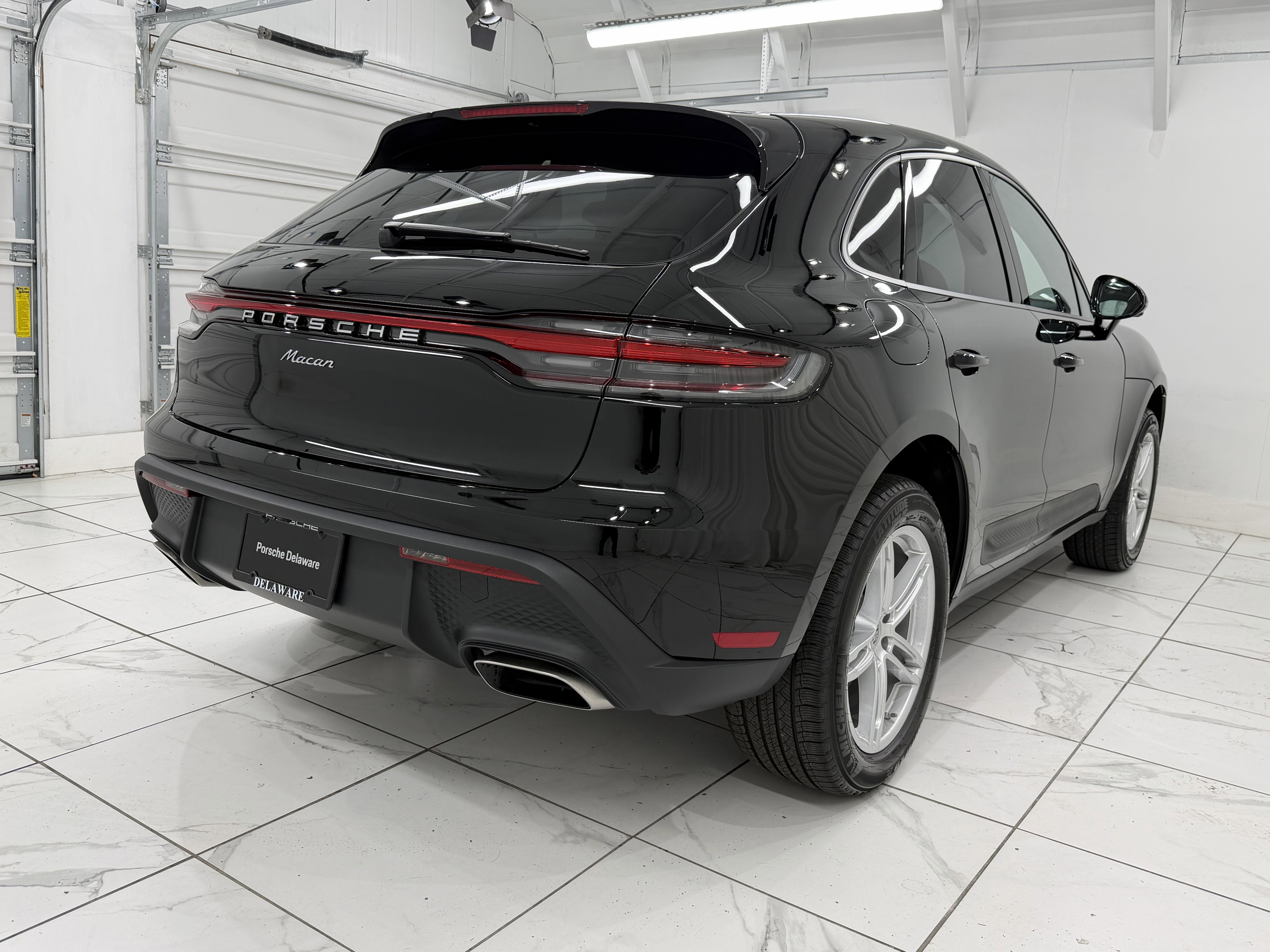 New 2026 Porsche Macan image 12