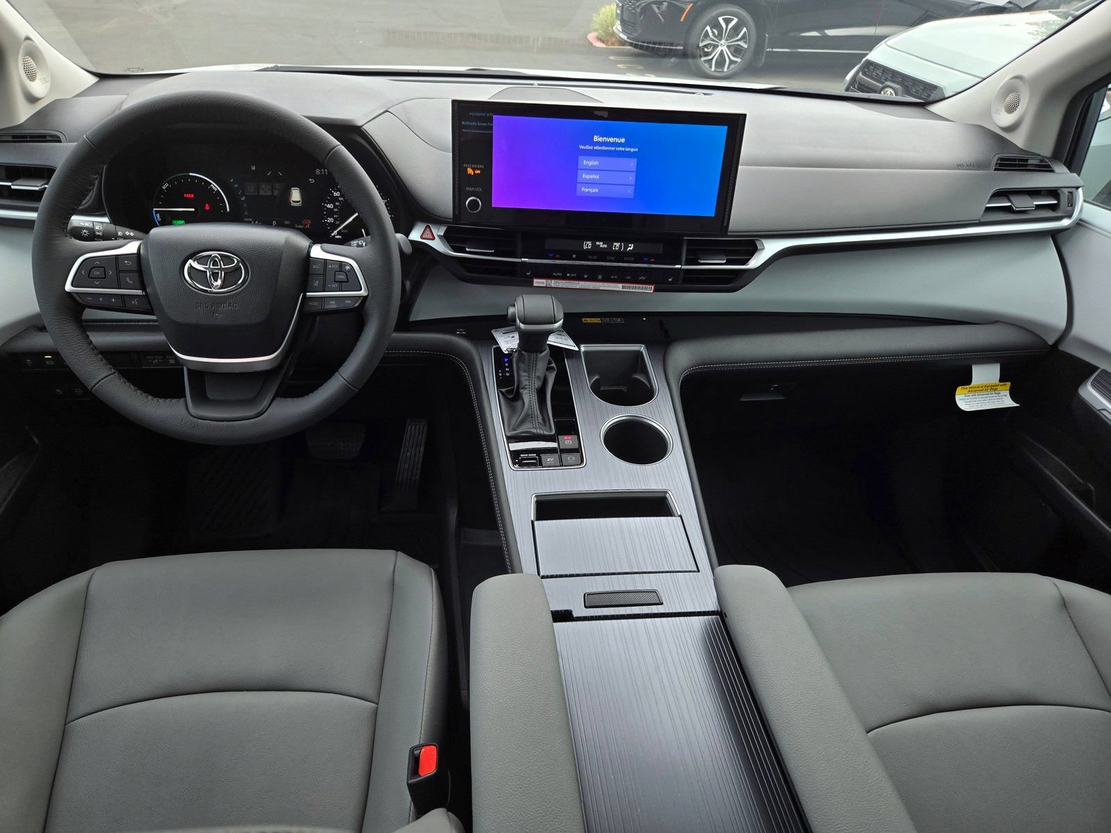 Certified 2026 Toyota Sienna XLE FWD image 14