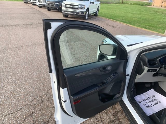 Used 2025 Ford Escape Active FWD image 10