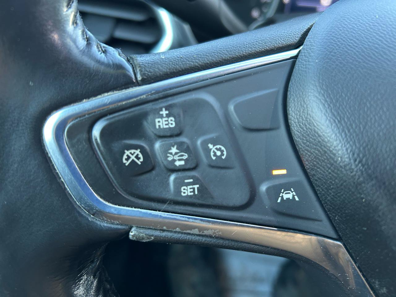 Used 2021 Chevrolet Equinox LT AWD/4WD image 18