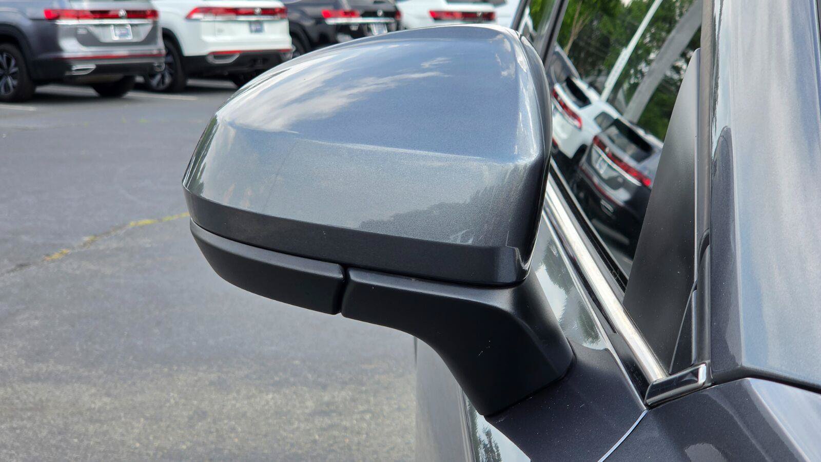Certified 2025 Volkswagen Taos SEL AWD/4WD image 12