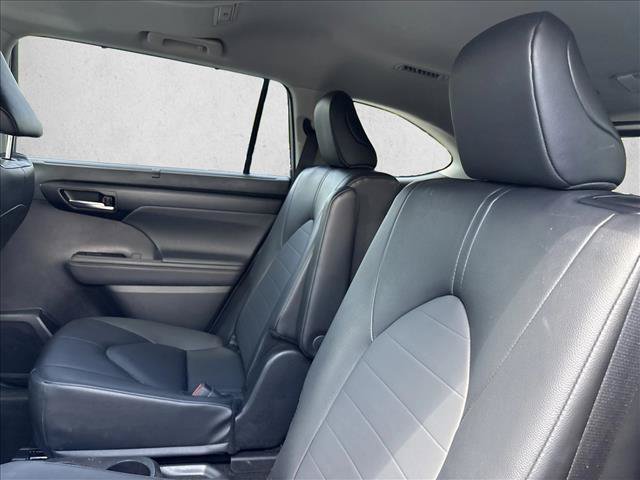 Certified 2025 Toyota Highlander XLE AWD/4WD image 24