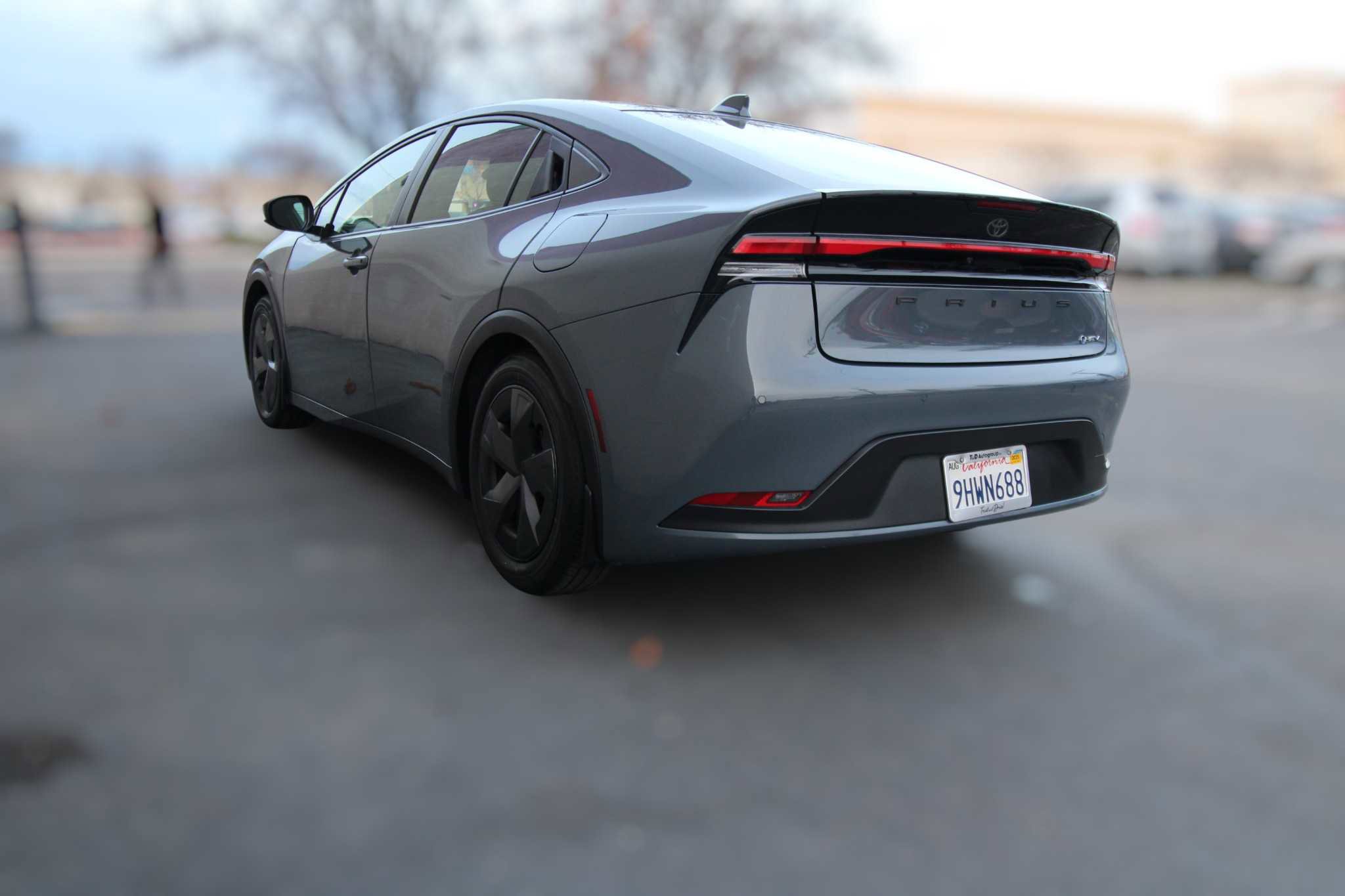 Used 2023 Toyota Prius LE image 10