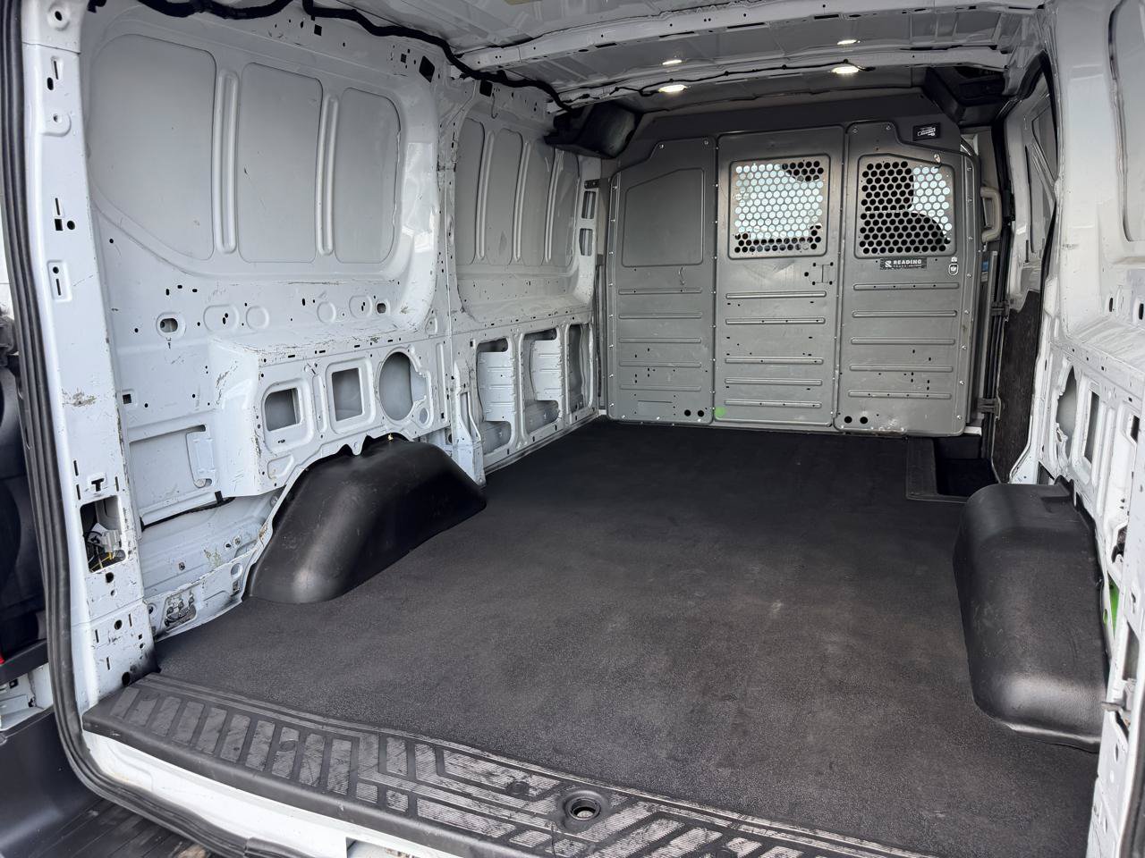 Used 2023 Ford Transit 250 Low Roof AWD image 26