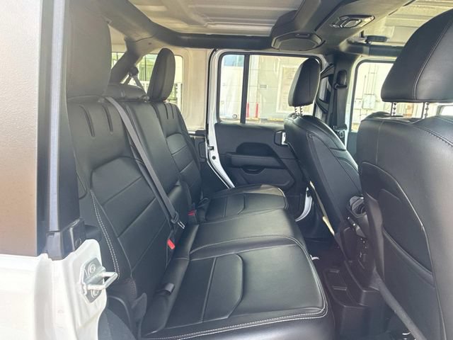 Used 2023 Jeep Wrangler Unlimited Sahara w/ Cold Weather Group AWD/4WD image 14