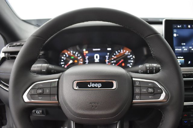 New 2026 Jeep Compass Limited AWD/4WD image 10