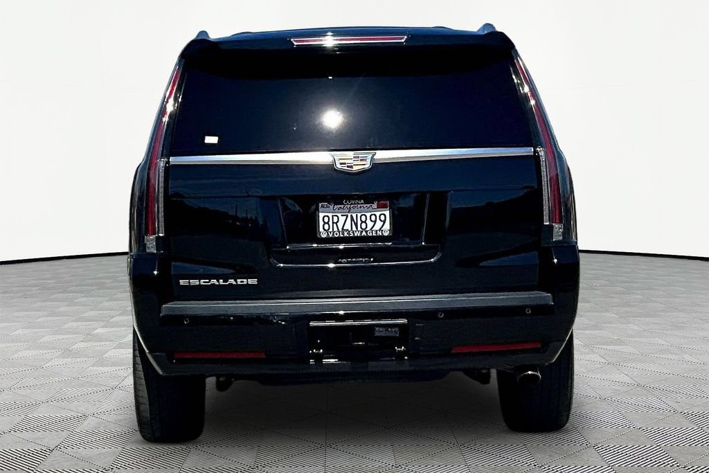 Used 2020 Cadillac Escalade Platinum AWD/4WD image 5