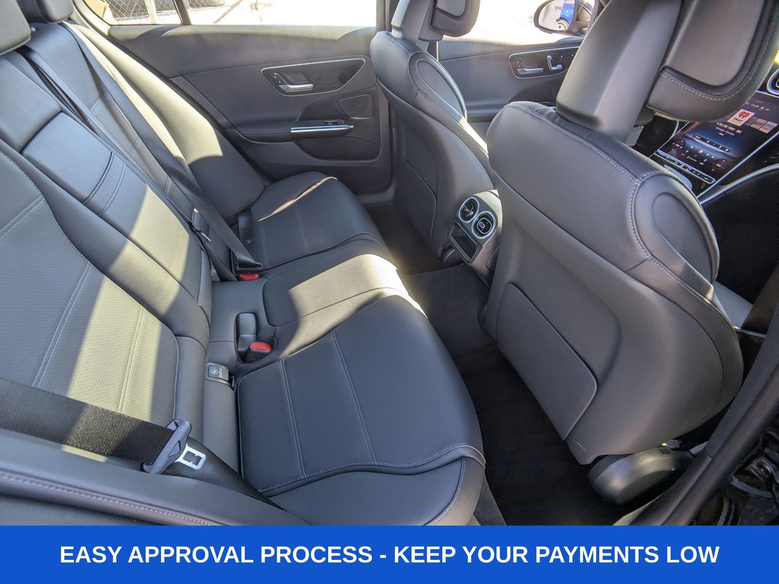 Used 2025 Mercedes-Benz C 300 Sedan image 14