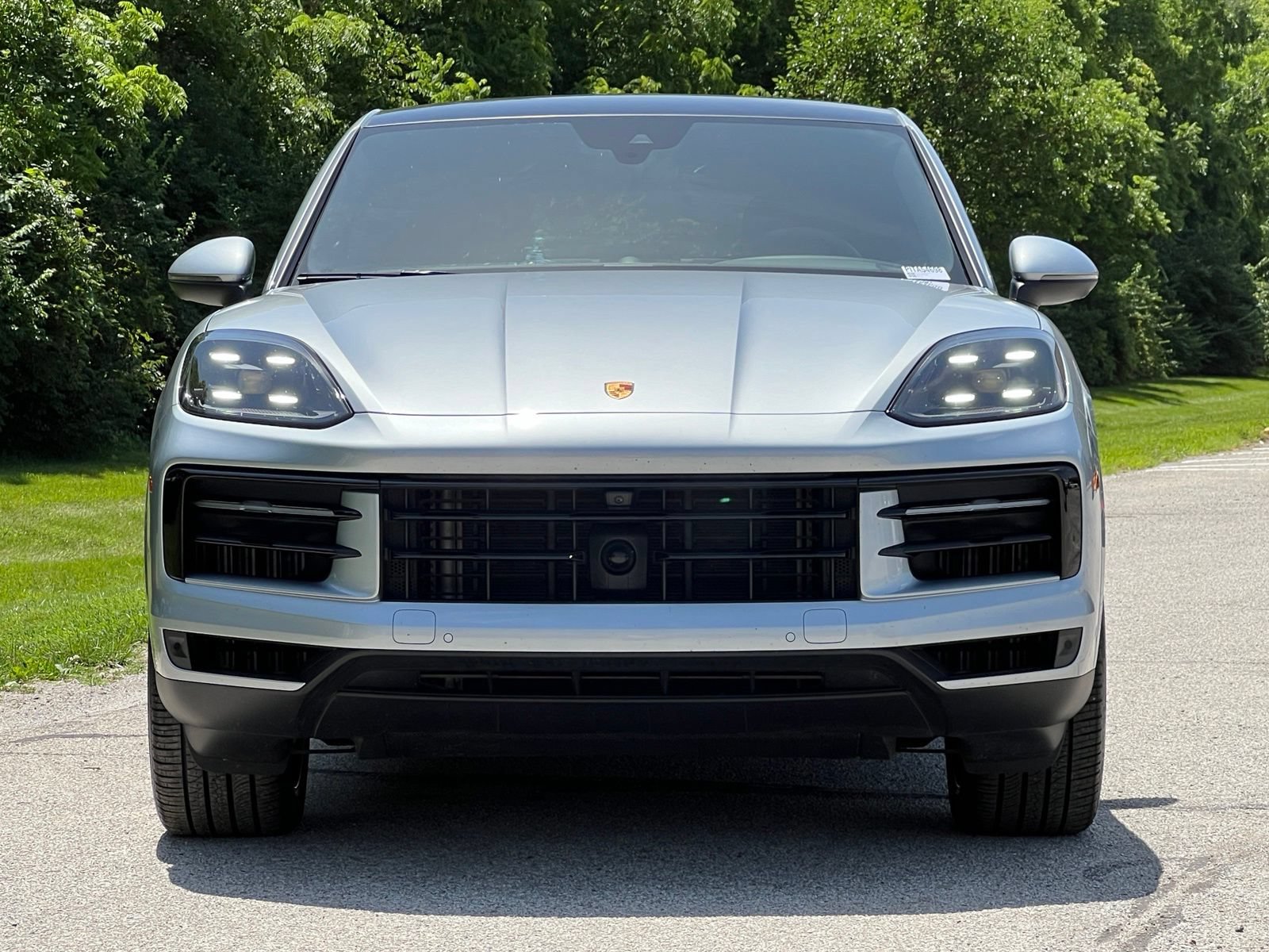 Certified 2024 Porsche Cayenne Coupe AWD/4WD image 7