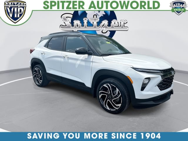 Used 2024 Chevrolet TrailBlazer RS w/ Convenience Package AWD/4WD image 2