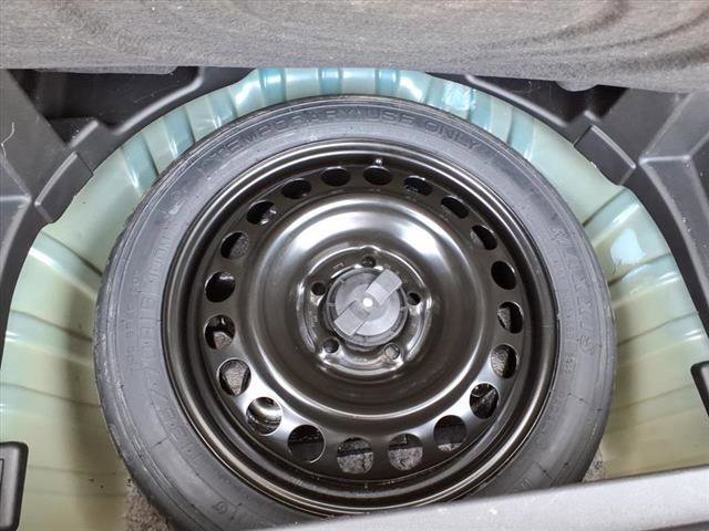 Used 2023 GMC Terrain SLE w/ Driver Convenience Package image 18