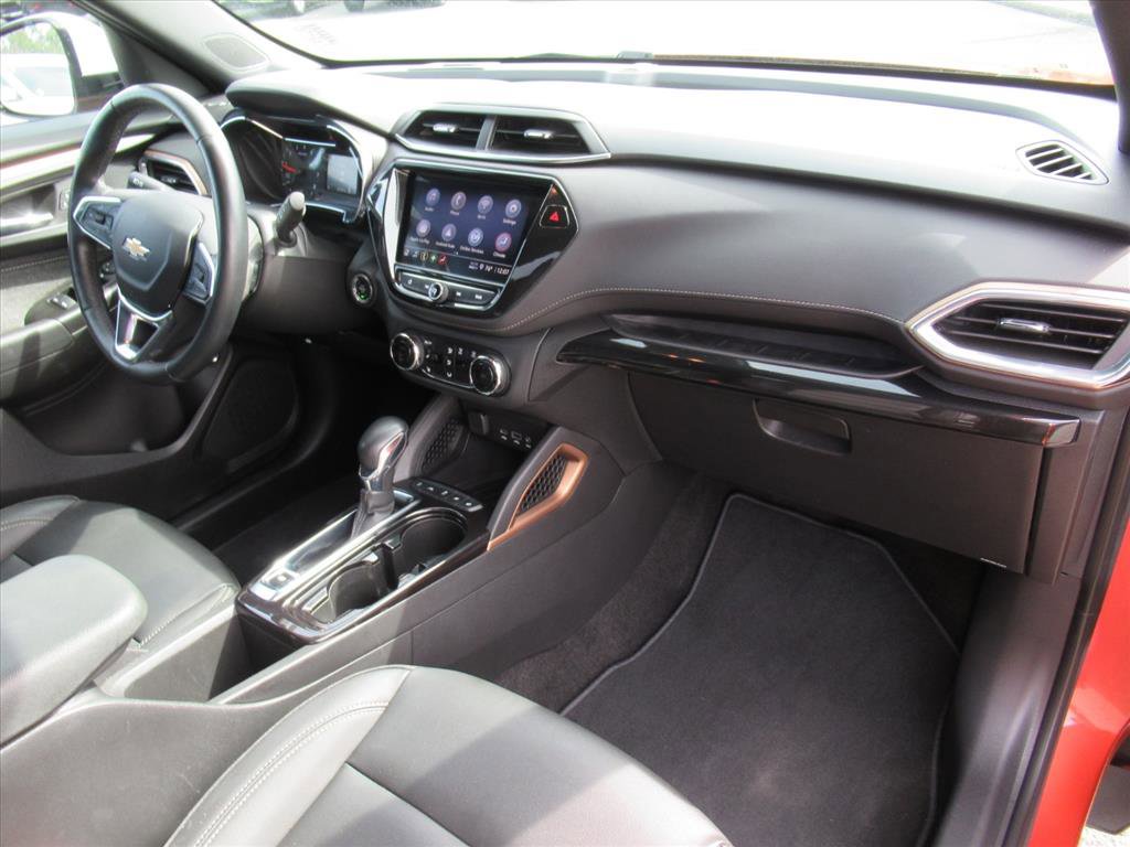 Used 2023 Chevrolet TrailBlazer ACTIV w/ Sun and Liftgate Package image 11
