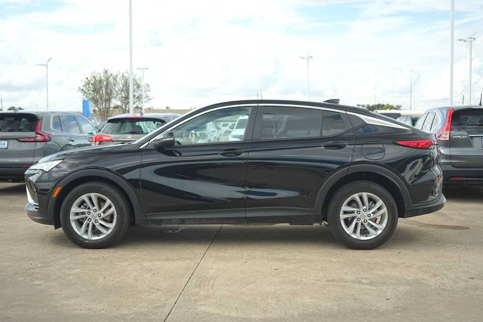 Used 2025 Buick Envista Preferred FWD image 3