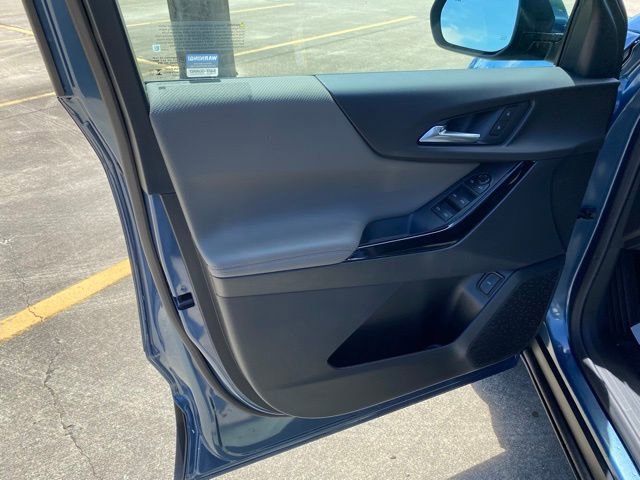 New 2026 Chevrolet Equinox LT w/ Convenience Package II image 12