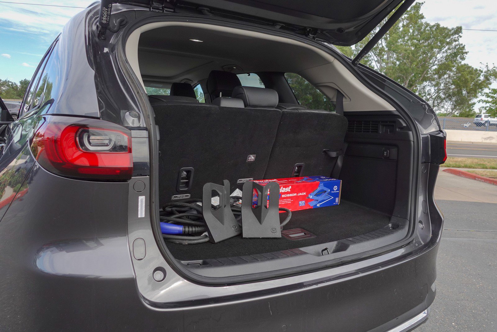 Used 2024 MAZDA CX-90 Plug-In Hybrid w/ Premium Pkg image 24