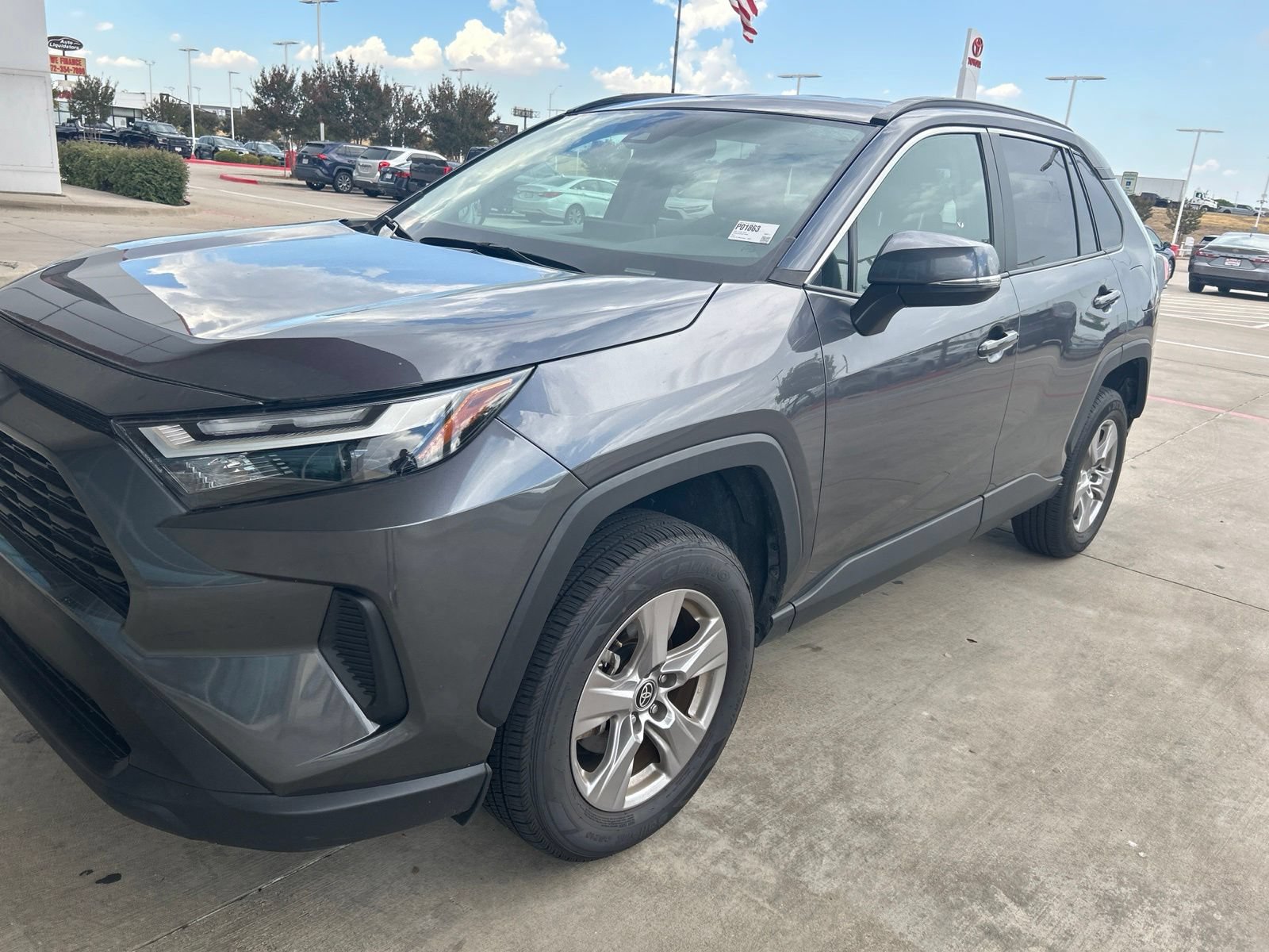 Used 2025 Toyota RAV4 XLE FWD video 1
