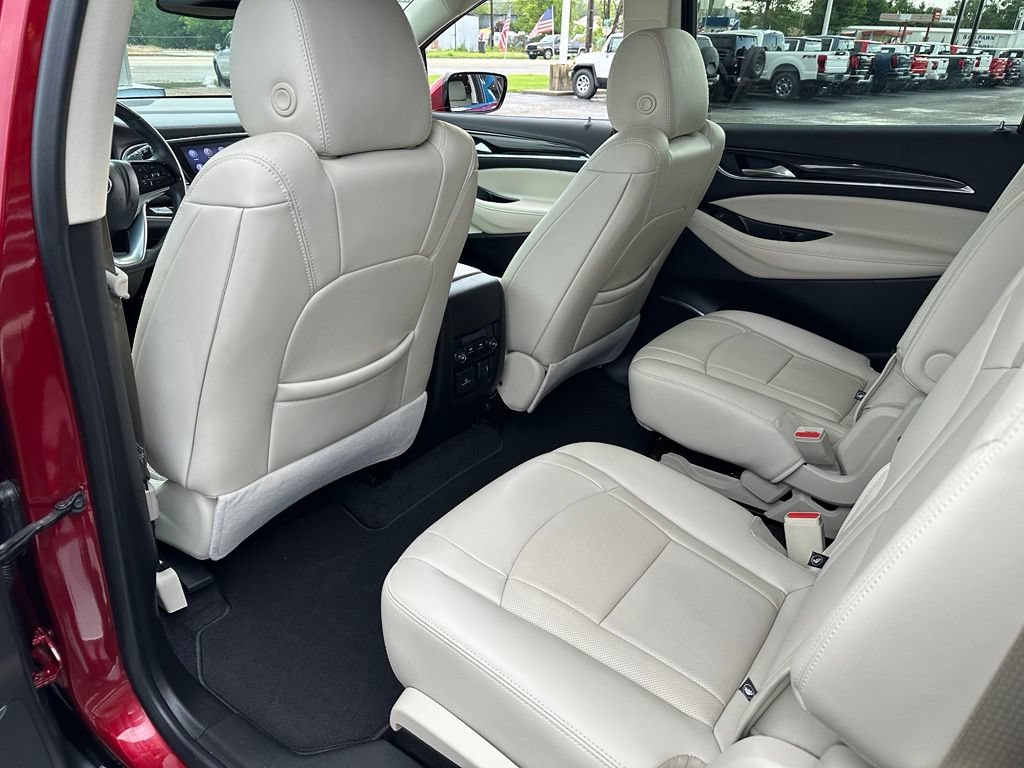 Used 2023 Buick Enclave Essence w/ Experience Buick Package FWD image 16