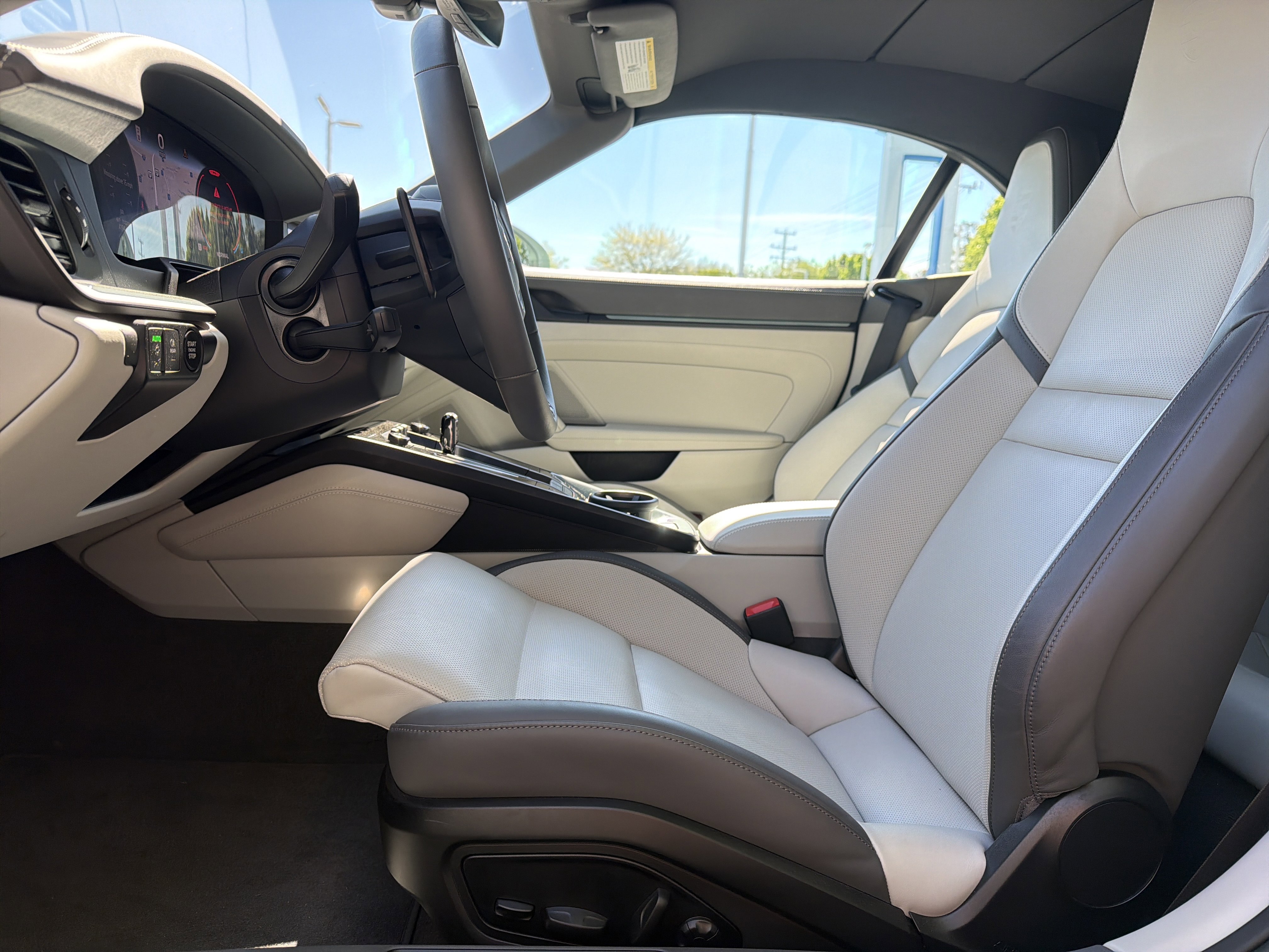 Used 2025 Porsche 911 Carrera S RWD image 16