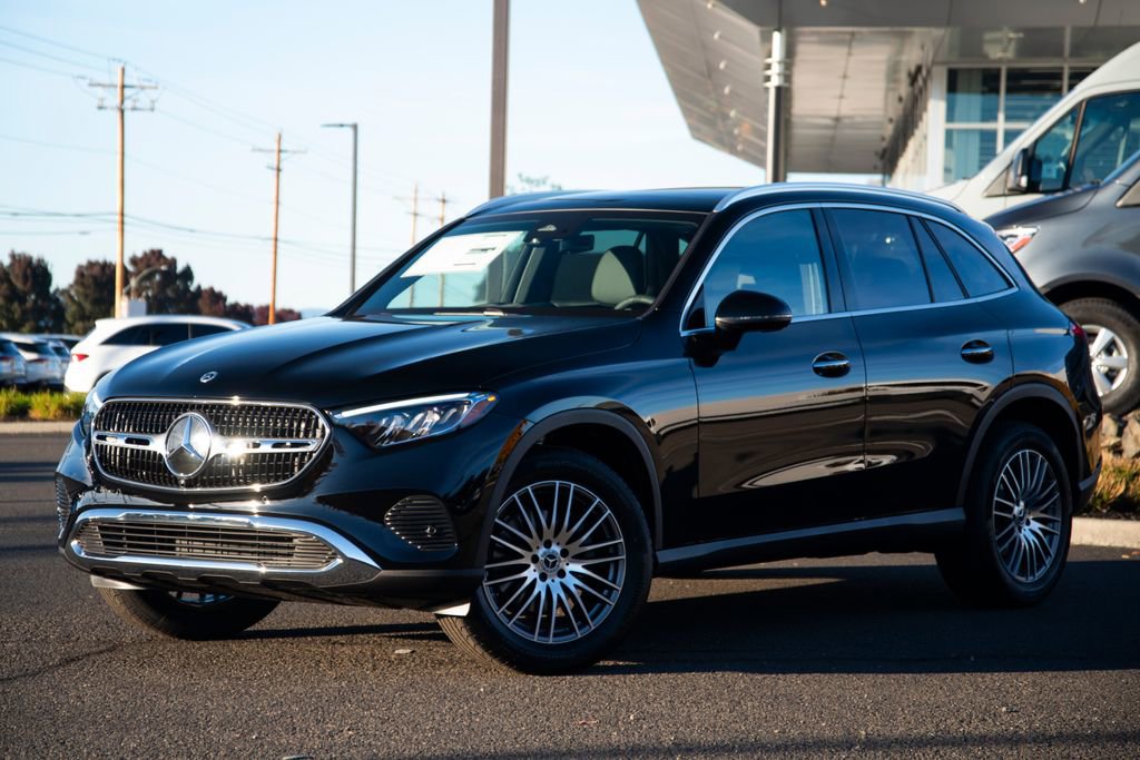 New 2026 Mercedes-Benz GLC 300 4MATIC image 1