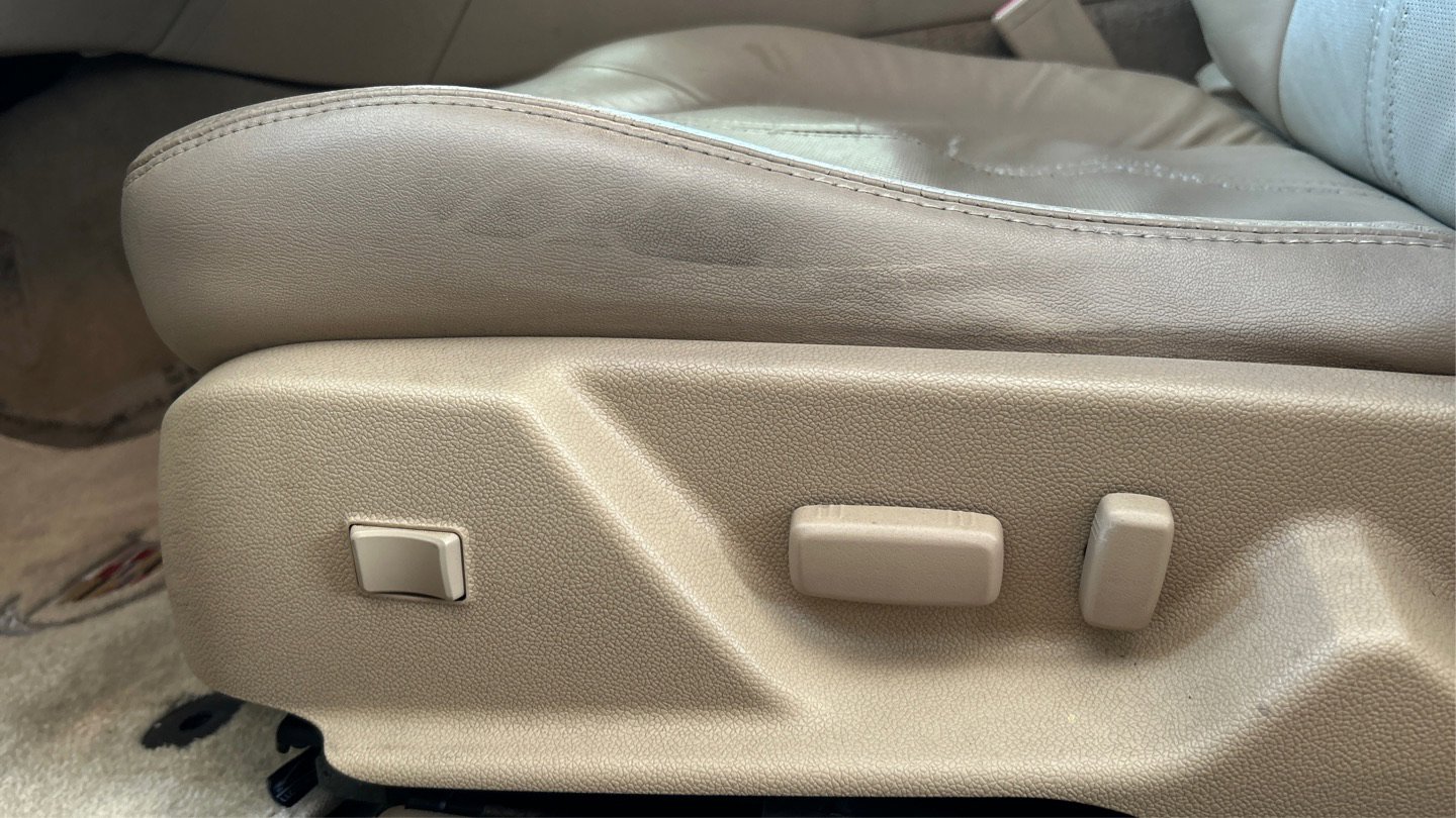 Used 2011 Cadillac CTS Premium image 51