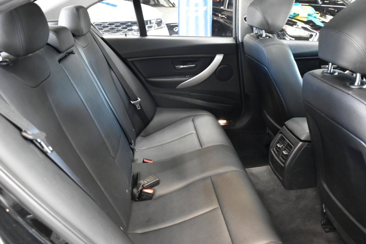 Used 2016 BMW 320i xDrive Sedan AWD/4WD image 35