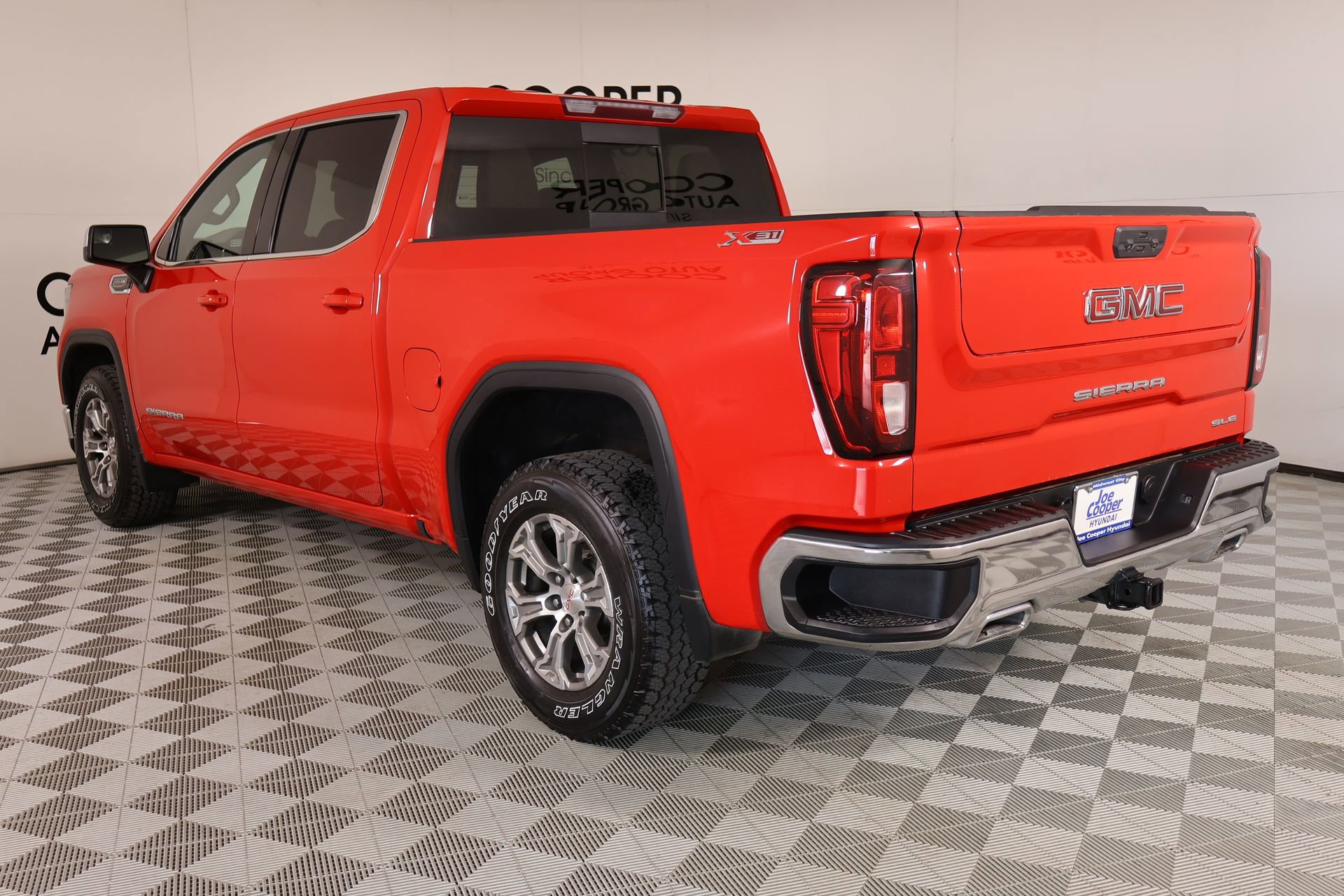 Used 2024 GMC Sierra 1500 SLE w/ Preferred Package image 22