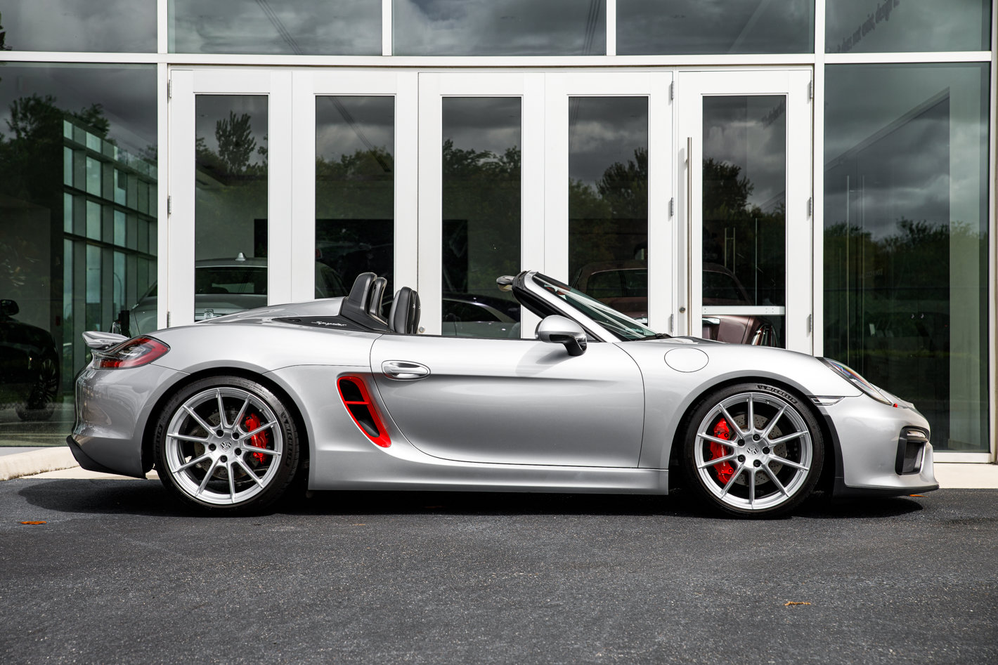 Used 2016 Porsche Boxster Spyder RWD image 21