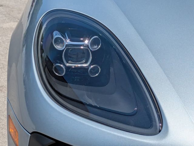 Used 2021 Porsche Macan image 11