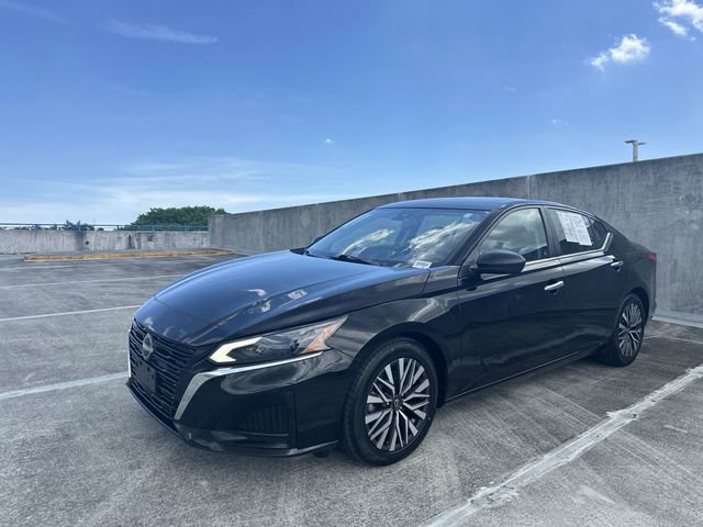 Used 2024 Nissan Altima 2.5 SV FWD image 31