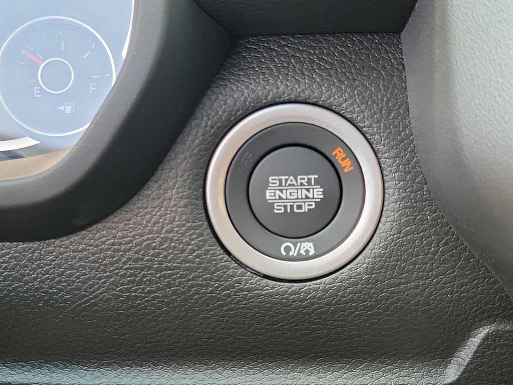 New 2026 RAM 1500 Express AWD/4WD image 18