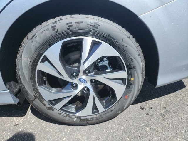 Certified 2025 Subaru Legacy Premium AWD/4WD image 11
