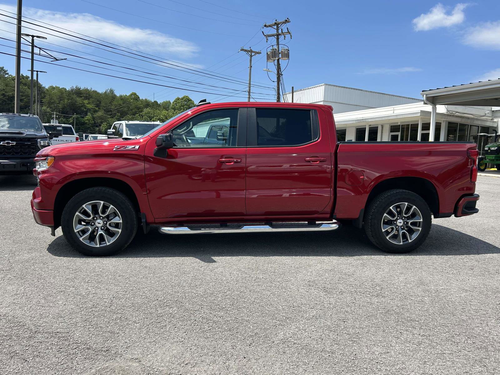 Used 2024 Chevrolet Silverado 1500 RST AWD/4WD image 6