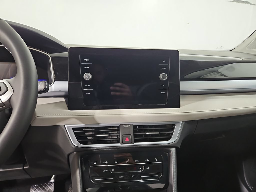 New 2026 Volkswagen Taos SE AWD/4WD image 18