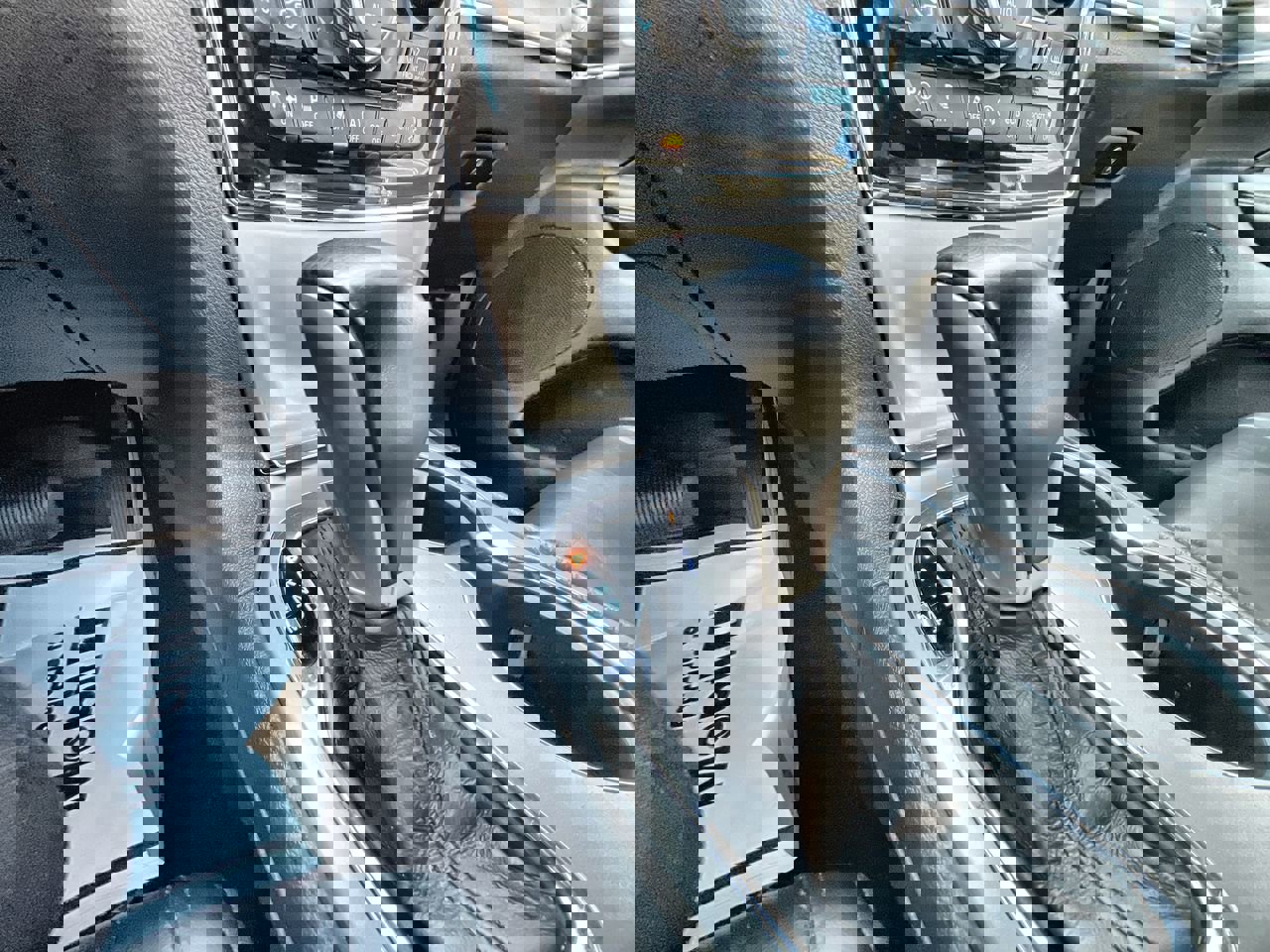 Used 2022 Jeep Grand Cherokee Limited w/ Trailer Tow Group IV image 16