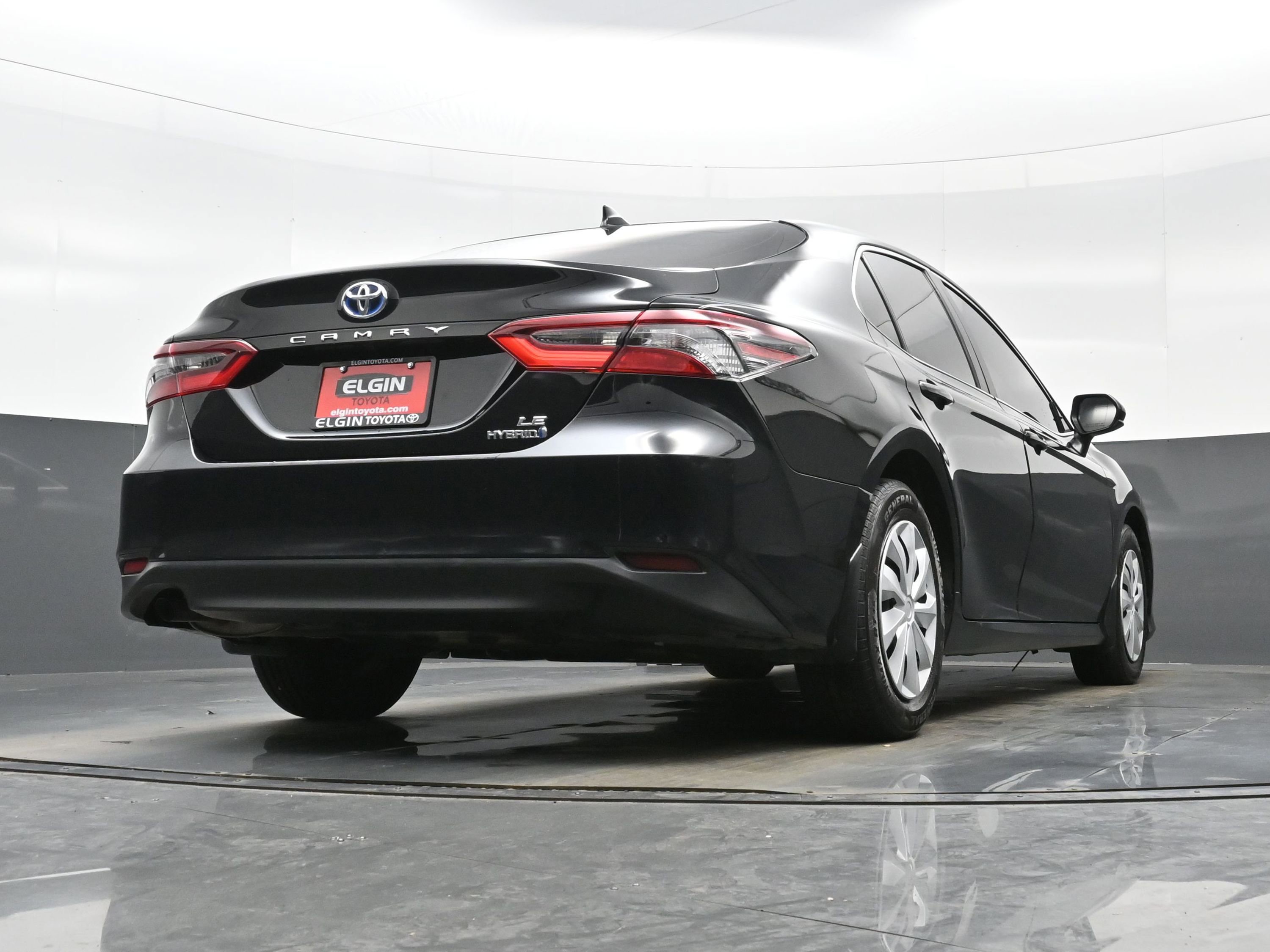 Used 2023 Toyota Camry LE image 31