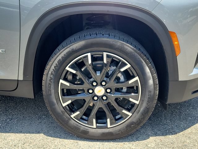 Certified 2026 Chevrolet Traverse LT w/ Sun and Wheel Package FWD image 6