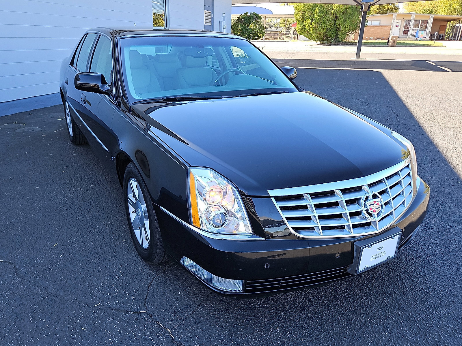 Used 2006 Cadillac DTS w/ Sun And Sound Package image 5