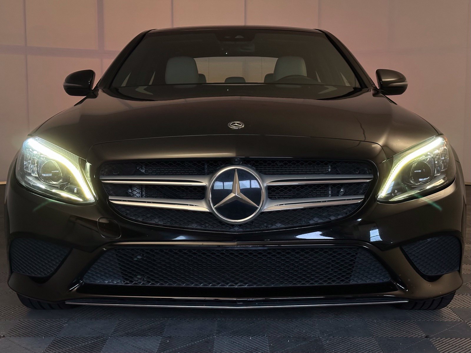 Used 2019 Mercedes-Benz C 300 Sedan image 21